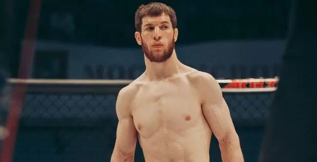 Абдул-Азиз Абдулвахабов – Эдуард Вартанян. Прогноз и ставки на бой ММА (23.12.2017) Абдул-Азиз Абдулвахабов – Эдуард Вартанян. Прогноз и ставки на бой ММА (23.12.2017)