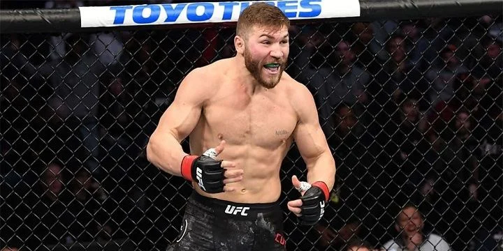 Ион Куцелаба — Девин Кларк. Прогноз на UFC (19 сентября 2021 года)