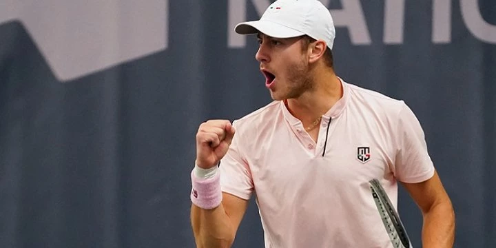 Беранкис - Шнур. Прогноз на матч ATP Орлеан (29 сентября 2021 года) Беранкис - Шнур. Прогноз на матч ATP Орлеан (29 сентября 2021 года)