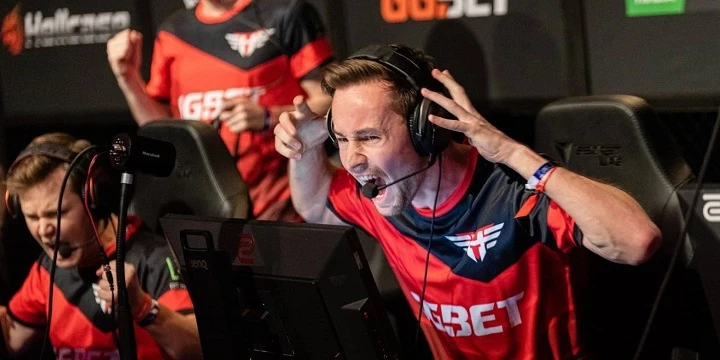 Heroic — Astralis. Прогноз на матч CS:GO (1 октября 2021 года) Heroic — Astralis. Прогноз на матч CS:GO (1 октября 2021 года)