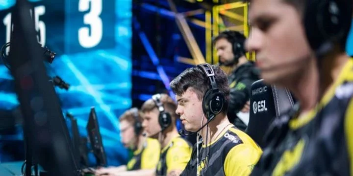 NaVi - Virtus.Pro