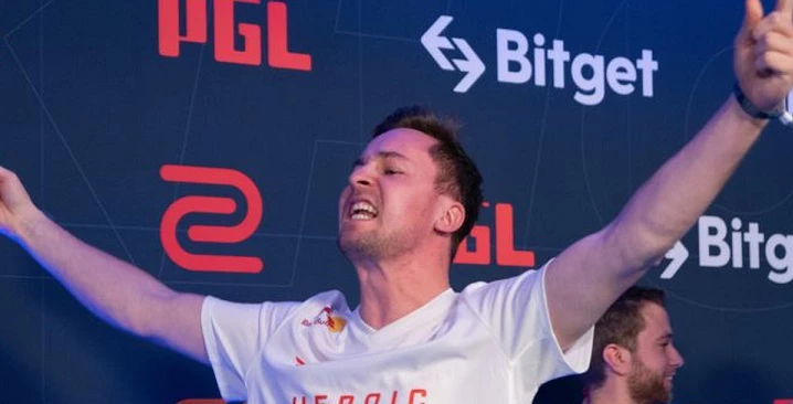 Heroic — Virtus.pro. Прогноз на матч CS:GO (4 ноября 2021 года)