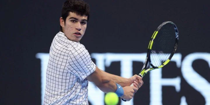 Алькарас Гарфия — Накашима. Прогноз на матч Next Gen ATP Finals (10 ноября 2021 года)