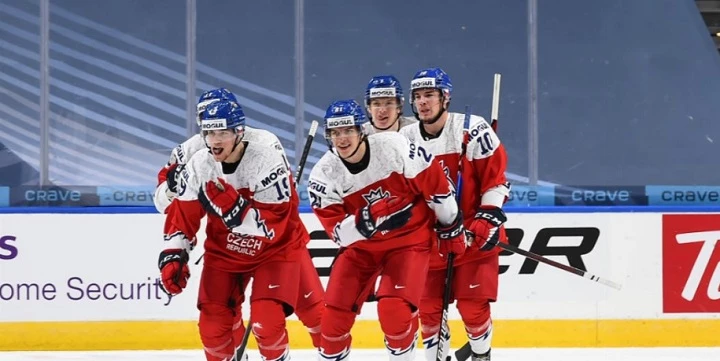 Германия — Чехия. Прогноз на матч Молодежного Чемпионата мира (28 декабря 2021 года) Германия — Чехия. Прогноз на матч Молодежного Чемпионата мира (28 декабря 2021 года)