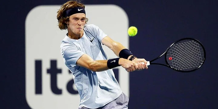 Мартон Фучович — Андрей Рублев. Прогноз на матч ATP Роттердам (11 февраля 2022 года)
Мартон Фучович — Андрей Рублев. Прогноз на матч ATP Роттердам (11 февраля 2022 года)