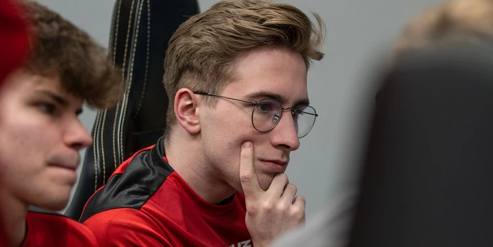 MOUZ NXT — Astralis Talent. Прогноз на матч CS:GO (7 марта 2022 года) MOUZ NXT — Astralis Talent. Прогноз на матч CS:GO (7 марта 2022 года)
