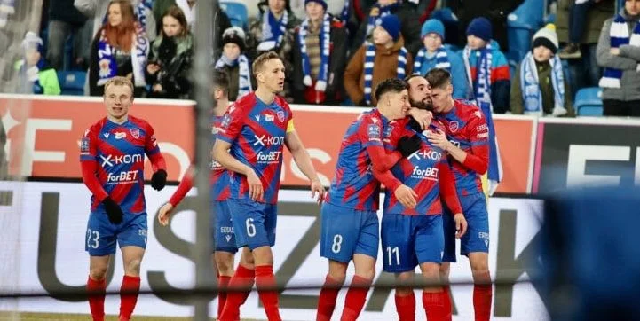Ракув — Сталь Мелец. Прогноз на матч чемпионата Польши (14 марта 2022 года)