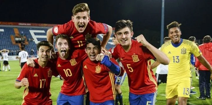 Испания U-17 - Босния и Герцеговина (до17) Испания U-17 - Босния и Герцеговина (до17)
