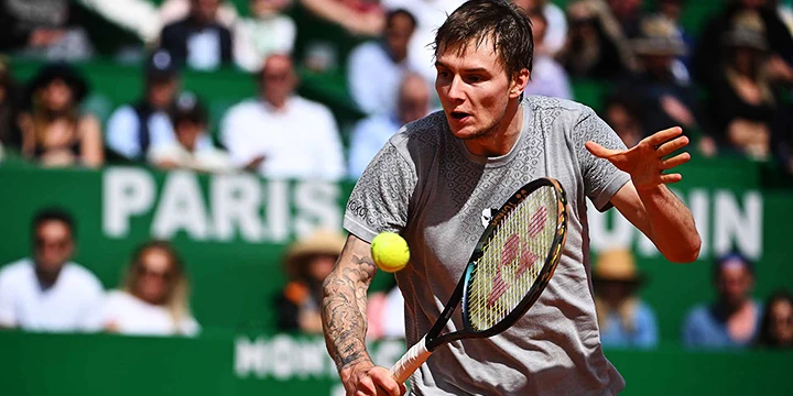Александр Бублик — Джек Сок. Прогноз на матч ATP Ньюпорт (13 июля 2022 года)
Александр Бублик — Джек Сок. Прогноз на матч ATP Ньюпорт (13 июля 2022 года)