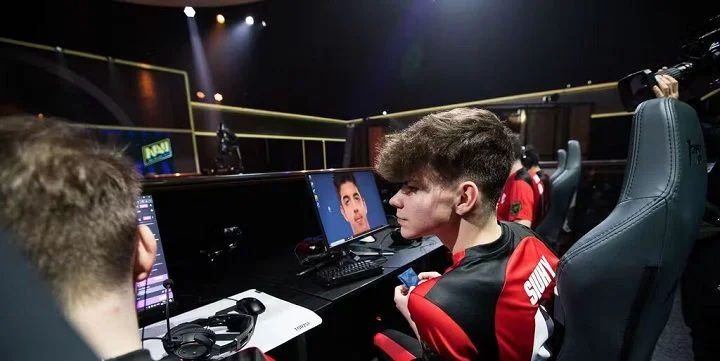 mouz NXT - Eternal Fire mouz NXT - Eternal Fire