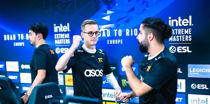 Fnatic - NaVi Юниор Fnatic - NaVi Юниор