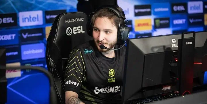 Ninjas in Pyjamas - Fnatic Ninjas in Pyjamas - Fnatic