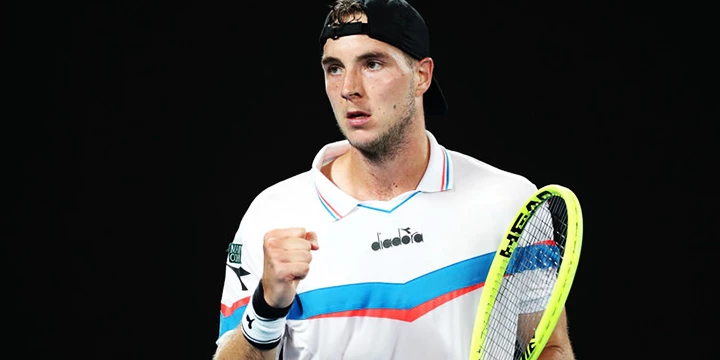 Фабиан Марожан — Ян-Леннард Штруфф. Прогноз на матч ATP Братислава (8 ноября 2022 года)
Фабиан Марожан — Ян-Леннард Штруфф. Прогноз на матч ATP Братислава (8 ноября 2022 года)