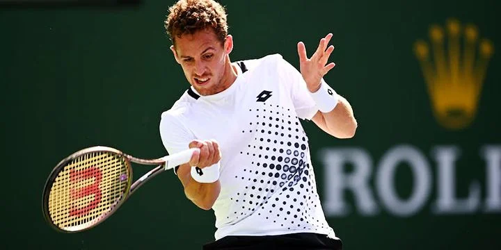 Люка Ван Аш — Роберто Карбальес-Баэна. Прогноз на матч ATP Валенсия (23 ноября 2022 года)
Люка Ван Аш — Роберто Карбальес-Баэна. Прогноз на матч ATP Валенсия (23 ноября 2022 года)