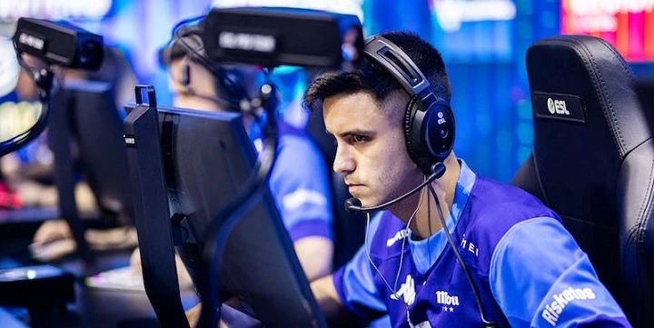 BLUEJAYS — Movistar Riders. Прогноз на матч CS:GO (28 ноября 2022 года) BLUEJAYS — Movistar Riders. Прогноз на матч CS:GO (28 ноября 2022 года)