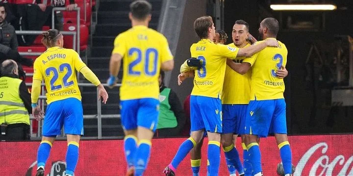 Кадис — Жирона. Прогноз (кф 3.25) на матч Примеры (10 февраля 2023 года) Кадис — Жирона. Прогноз (кф 3.25) на матч Примеры (10 февраля 2023 года)