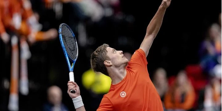 Ван Рийтховен — Кресси. Прогноз на матч ATP Роттердам (15 февраля 2023 года) Ван Рийтховен — Кресси. Прогноз на матч ATP Роттердам (15 февраля 2023 года)