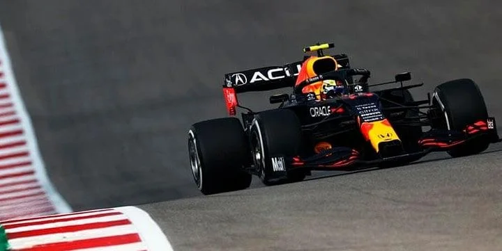 Макс Ферстаппен - Серхио Перес Макс Ферстаппен - Серхио Перес