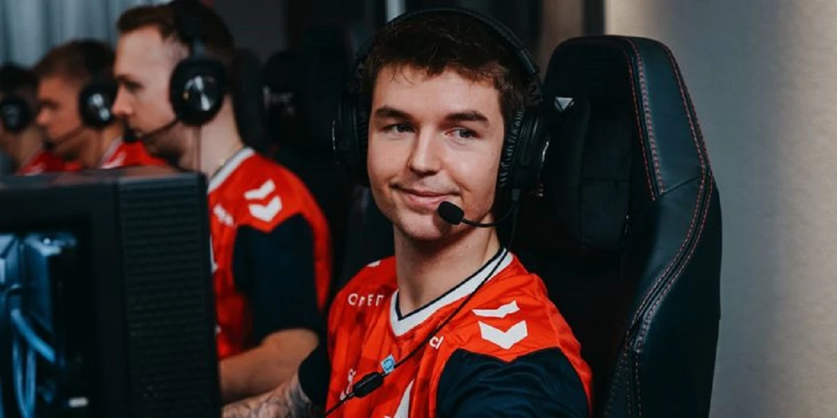 Astralis — MOUZ. Прогноз и ставки на матч CS:GO (2 июня 2023 года) Astralis — MOUZ. Прогноз и ставки на матч CS:GO (2 июня 2023 года)