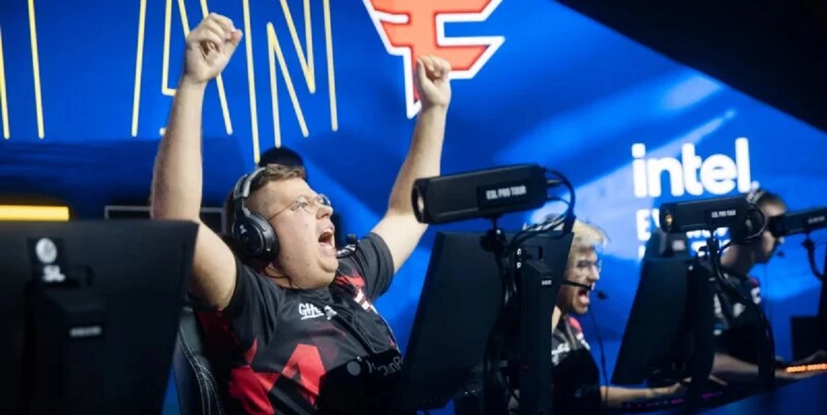 NIP — FaZe Clan. Прогноз и ставки на матч CS:GO (30 июля 2023 года) NIP — FaZe Clan. Прогноз и ставки на матч CS:GO (30 июля 2023 года)