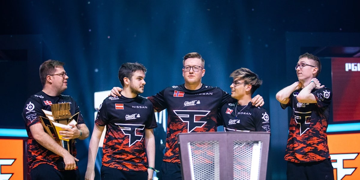 FaZe Clan — Fnatic. Прогноз и ставки на матч CS:GO (14 сентября 2023 года) FaZe Clan — Fnatic. Прогноз и ставки на матч CS:GO (14 сентября 2023 года)