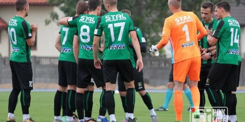 Котвица – Сталь Сталева-Воля. Прогноз и ставки на матч чемпионата Польши (18 октября 2023 года) Котвица – Сталь Сталева-Воля. Прогноз и ставки на матч чемпионата Польши (18 октября 2023 года)
