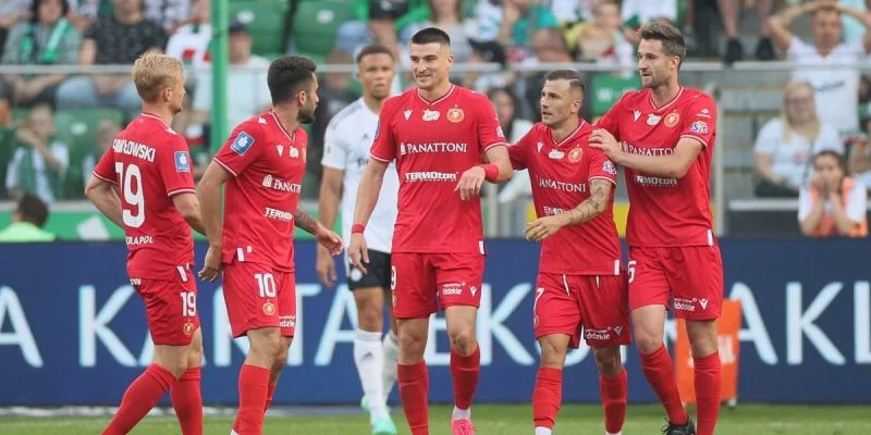 Видзев – Рух. Прогноз и ставки на матч чемпионата Польши (18 ноября 2023 года) Видзев – Рух. Прогноз и ставки на матч чемпионата Польши (18 ноября 2023 года)
