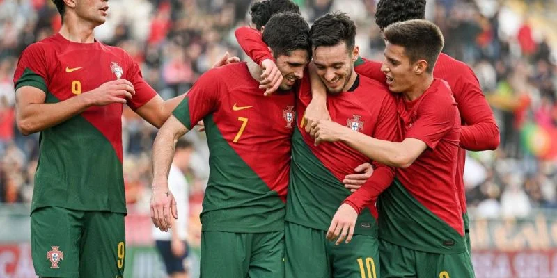 Греция U21 — Португалия U21. Прогноз (кф. 2.30) и ставки на матч квалификации молодежного чемпионата Европы (20 ноября 2023 года)
Греция U21 — Португалия U21. Прогноз (кф. 2.30) и ставки на матч квалификации молодежного чемпионата Европы (20 ноября 2023 года)