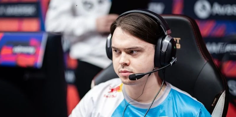 Cloud9 — Heroic. Прогноз и ставки на матч CS:GO (24 ноября 2023 года)