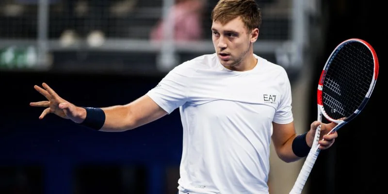 Микельсен — Медьедович. Прогноз и ставки на матч Next Gen ATP Finals (28 ноября 2023 года)
Микельсен — Медьедович. Прогноз и ставки на матч Next Gen ATP Finals (28 ноября 2023 года)