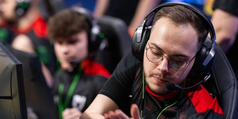 MOUZ - FaZe Clan MOUZ - FaZe Clan