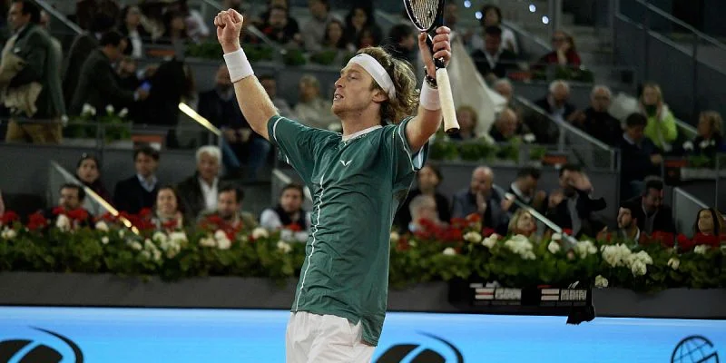 Фриц — Рублев. Прогноз и ставки на матч ATP Мадрид (3 мая 2024 года)
Фриц — Рублев. Прогноз и ставки на матч ATP Мадрид (3 мая 2024 года)