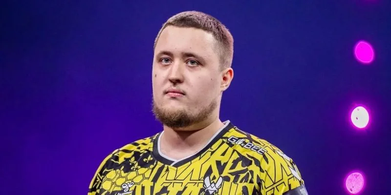 MOUZ - Team Vitality MOUZ - Team Vitality