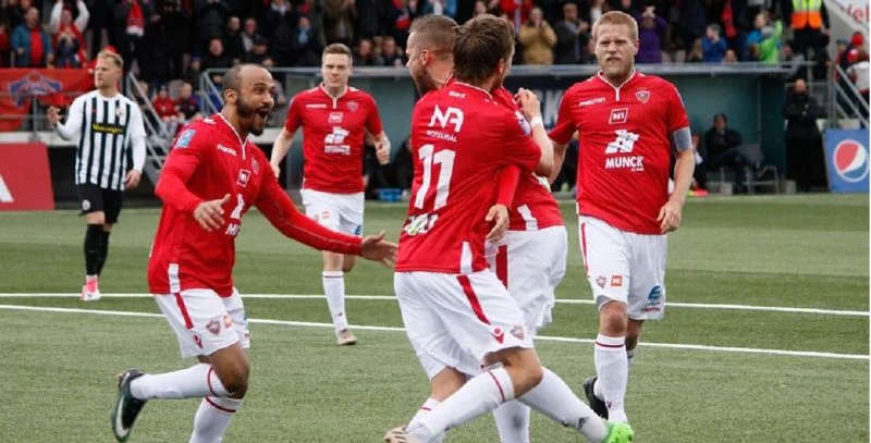 Коупавагюр — Валюр. Прогноз (кф.2.28) и ставки на матч чемпионата Исландии (21 мая 2024 года)
Коупавагюр — Валюр. Прогноз (кф.2.28) и ставки на матч чемпионата Исландии (21 мая 2024 года)