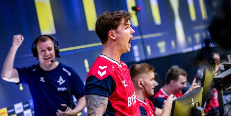 Astralis — Falcons. Прогноз и ставки на матч CS2 (2 августа 2024 года) Astralis — Falcons. Прогноз и ставки на матч CS2 (2 августа 2024 года)