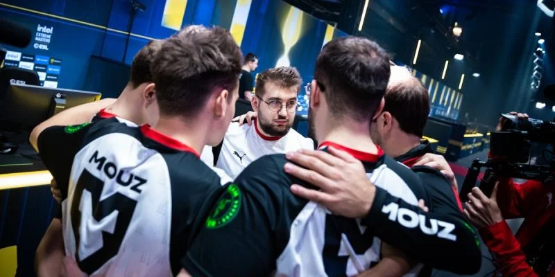 MOUZ — Vitality. Прогноз и ставки на матч CS2 (13 августа 2024 года) MOUZ — Vitality. Прогноз и ставки на матч CS2 (13 августа 2024 года)