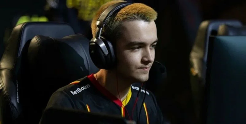 BB Team — Falcons. Прогноз и ставки на матч Dota 2 (13 сентября 2024 года) BB Team — Falcons. Прогноз и ставки на матч Dota 2 (13 сентября 2024 года)