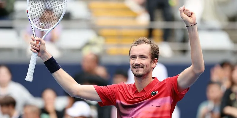 Сейбот Уайлд — Медведев. Прогноз и ставки на матч ATP Шанхай (4 октября 2024 года)
Сейбот Уайлд — Медведев. Прогноз и ставки на матч ATP Шанхай (4 октября 2024 года)