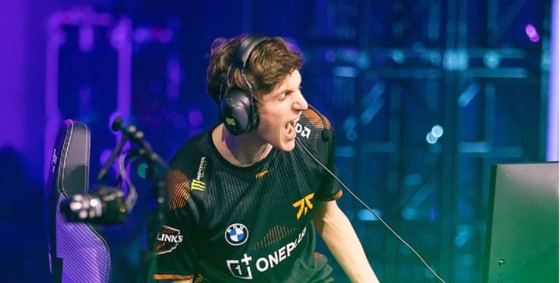 Weibo Gaming — Fnatic: прогноз (кф. 2.20) и ставки на матч Worlds 2024 (12 октября 2024 года) Weibo Gaming — Fnatic: прогноз (кф. 2.20) и ставки на матч Worlds 2024 (12 октября 2024 года)
