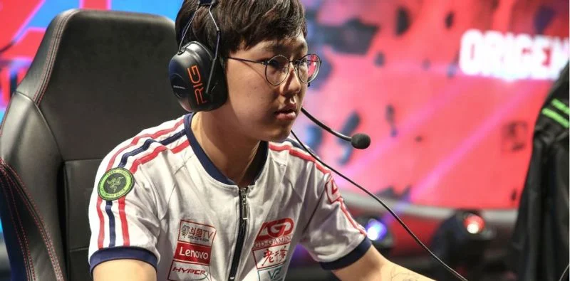 Hanwha Life Esports - Bilibili Gaming: прогноз (кф. 2.05) и ставки на матч Worlds 2024 (18 октября 2024 года) Hanwha Life Esports - Bilibili Gaming: прогноз (кф. 2.05) и ставки на матч Worlds 2024 (18 октября 2024 года)