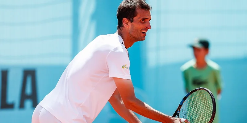 Рамос-Винолас — Ноймайер. Прогноз и ставки на матч ATP Монтемар (21 ноября 2024 года)
Рамос-Винолас — Ноймайер. Прогноз и ставки на матч ATP Монтемар (21 ноября 2024 года)