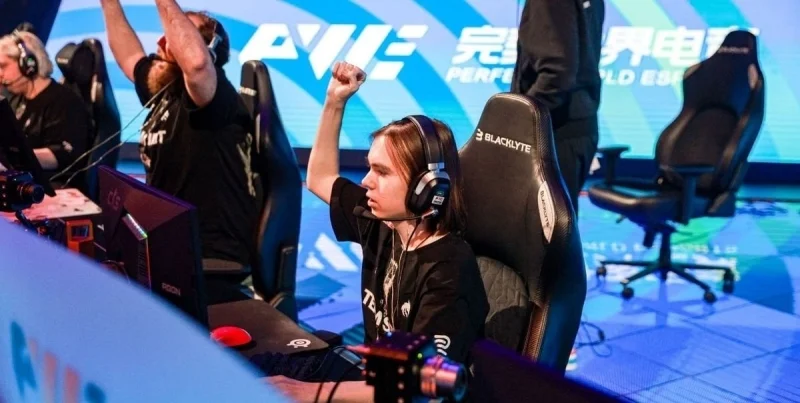 NaVi - Team Spirit NaVi - Team Spirit