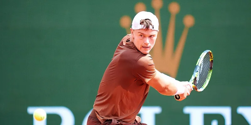 Хольгер Руне — Альберт Рамос-Винолас: прогноз и ставки на матч ATP Барселона (14 апреля 2025 года)
Хольгер Руне — Альберт Рамос-Винолас: прогноз и ставки на матч ATP Барселона (14 апреля 2025 года)