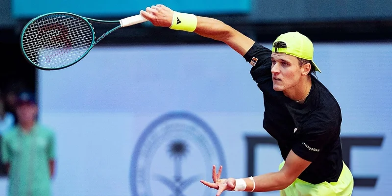 Хуберт Гуркач — Якуб Меншик: прогноз и ставки на матч ATP Рим (13 мая 2025 года)
Хуберт Гуркач — Якуб Меншик: прогноз и ставки на матч ATP Рим (13 мая 2025 года)