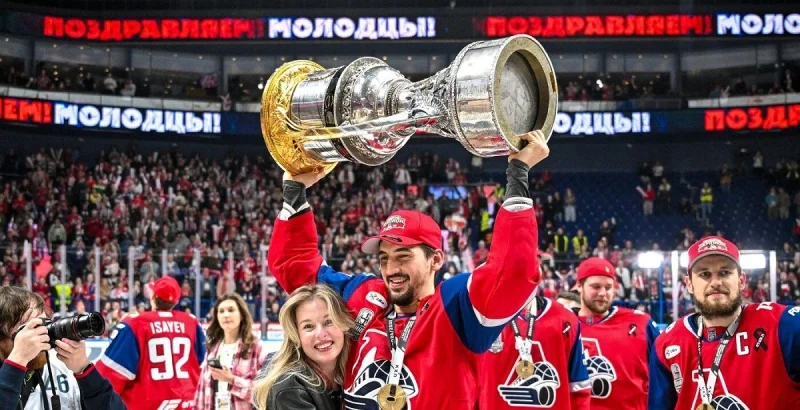 Лада - Локомотив Лада - Локомотив