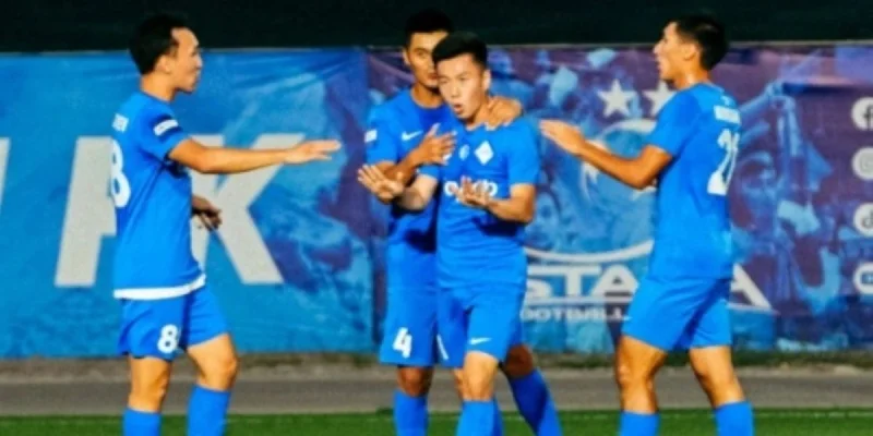 Хан-Тенгри - СД Фэмили