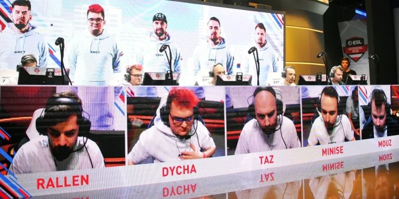 MOUZ - Тим Falcons