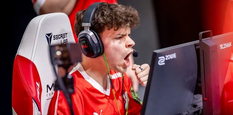 MOUZ - Yakult Brothers MOUZ - Yakult Brothers