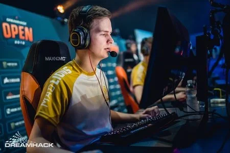 mouz NXT - ECSTATIC mouz NXT - ECSTATIC