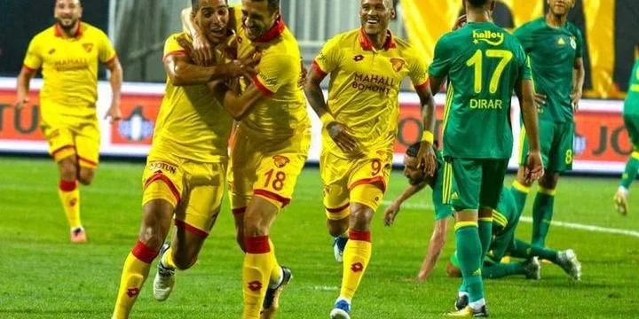«Башакшехир» - «Гезтепе» «Башакшехир» - «Гезтепе»